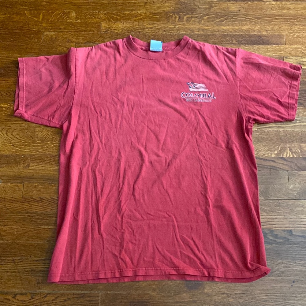 Colonial Williamsburg t-shirt size L in good condition